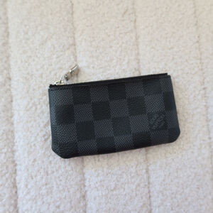 Louis Vuitton Key Pouch – Damier Graphite